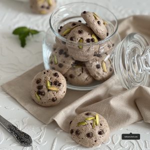 شیرینی پفکی گردویی
